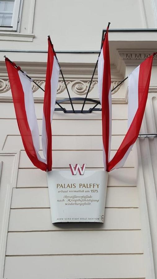 Palais Palffy Apartment Wina Bagian luar foto